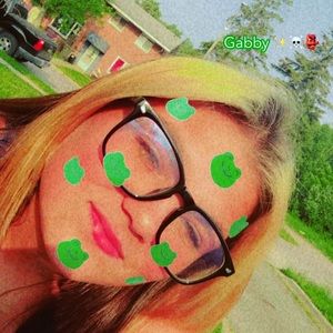 Meet your Posher, Gabby